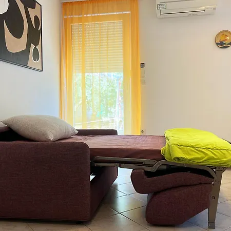 For Families And Couples In Pula, Stinjan Apartmán *